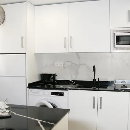Luxury Costa Blanca Ground Floor, Stayorihuelacosta, Jardin 1 #prp003 Torrevieja