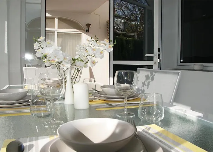 Luxury Costa Blanca Ground Floor, Stayorihuelacosta, Jardin 1 #prp003 Apartament